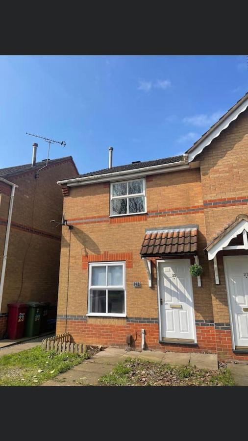 Bluebell House 2 Bedroom With Parking And Garden Scunthorpe Esterno foto